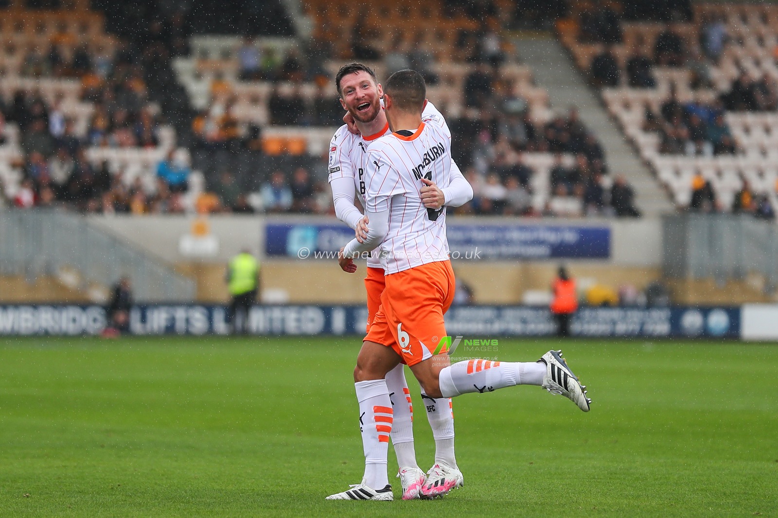 James Husband of Blackpool celebrates his goal to make it 0-1 during the Sky Bet League 1 match Cambridge United vs Blackpool at Abbey Stadium, Cambridge, United Kingdom, 24th August 2024

(Photo by Gareth Evans/News Images)