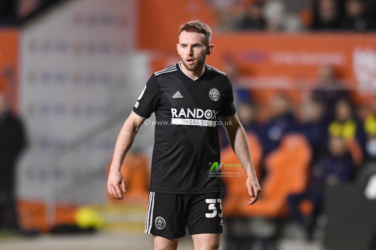 Rhys Norrington-Davies #33 of Sheffield United in action during the game