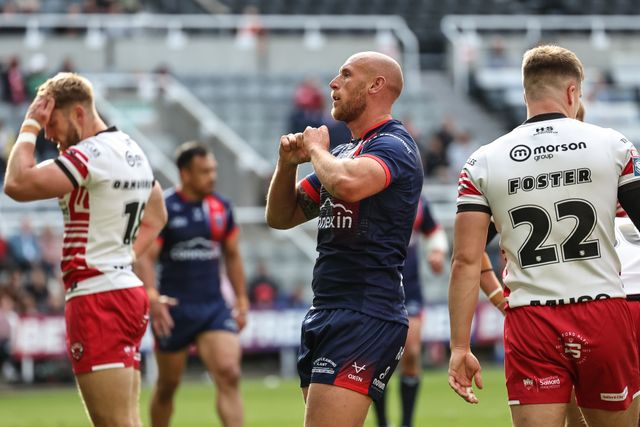 Dean Hadley of Hull KR celebrates his try during the Betfred Magic Weekend 2025 match Hull KR vs Salford Red Devils at St. James's Park, Newcastle, United Kingdom, 3rd May 2025

(Photo by Mark Cosgrove/News Images)