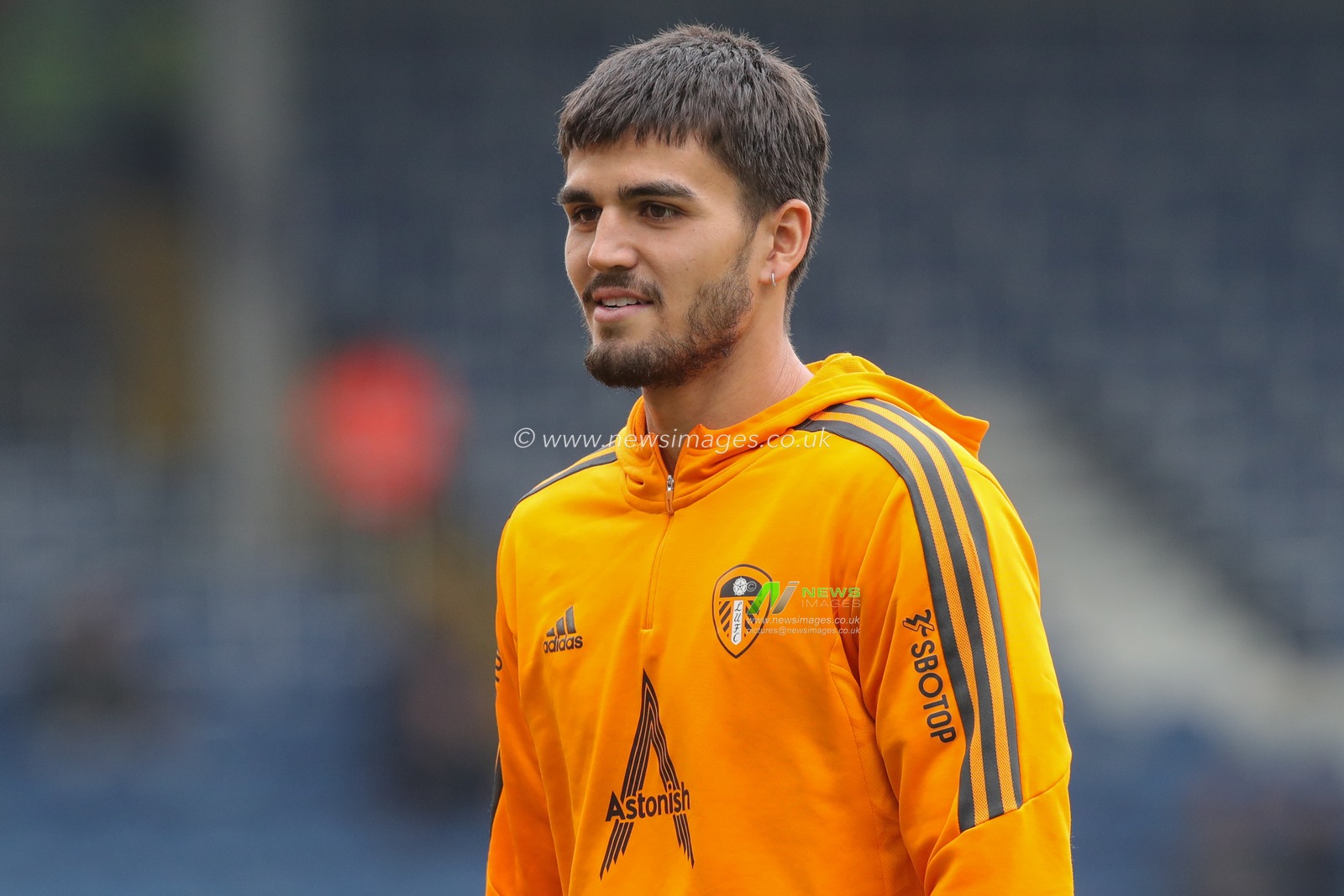 Pascal Struijk #21 of Leeds United arrives ahead of the Premier League match Leeds United vs Crystal Palace at Elland Road, Leeds, United Kingdom, 9th April 2023

(Photo by James Heaton/News Images)
