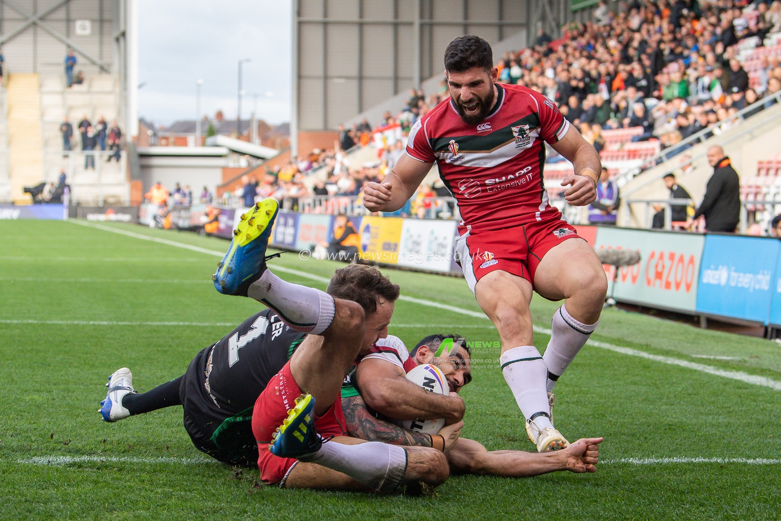 Reece Robinson of Lebanon goes over for a try during the Rugby League World Cup 2021 match Ireland vs Lebanon at Leigh Sports Village, Leigh, United Kingdom, 23rd October 2022

(Photo by Craig Thomas/News Images)