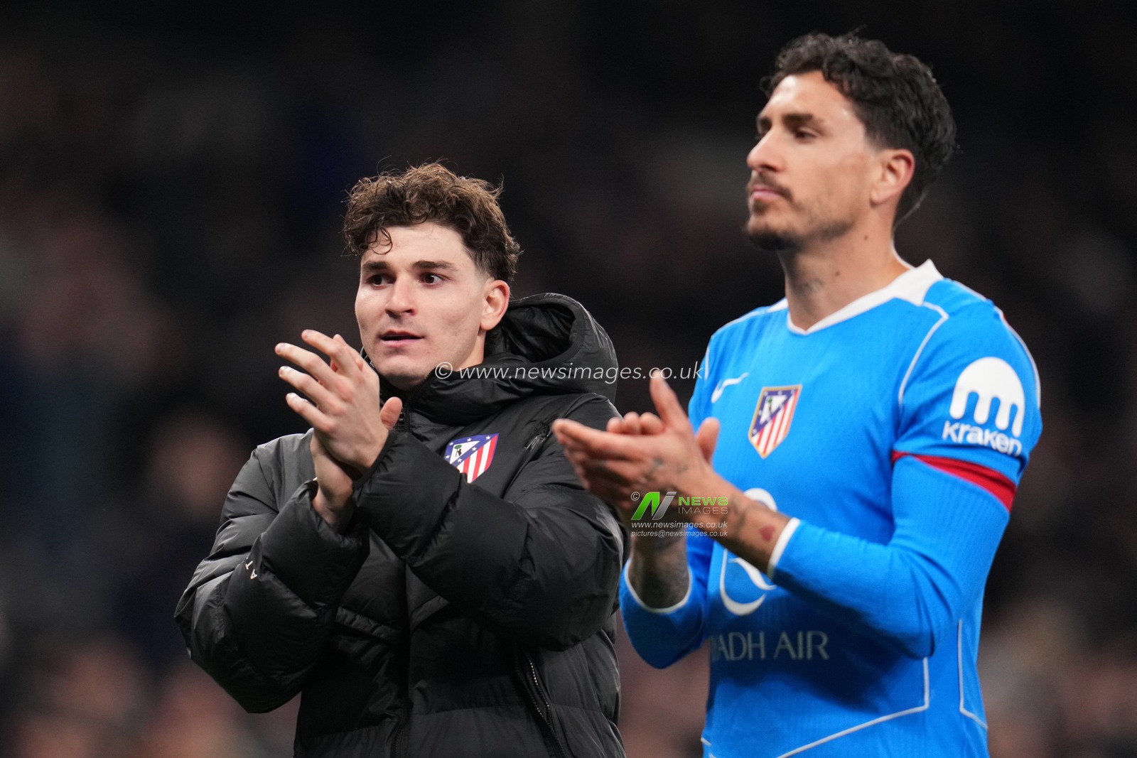 Julian Alvarez of Atlético Madrid applauds away support during the UEFA Champions League match Tottenham Hotspur vs Atletico Madrid at Tottenham Hotspur Stadium, London, United Kingdom on 18 March 2026

(Photo by Harvey Murphy/News Images)