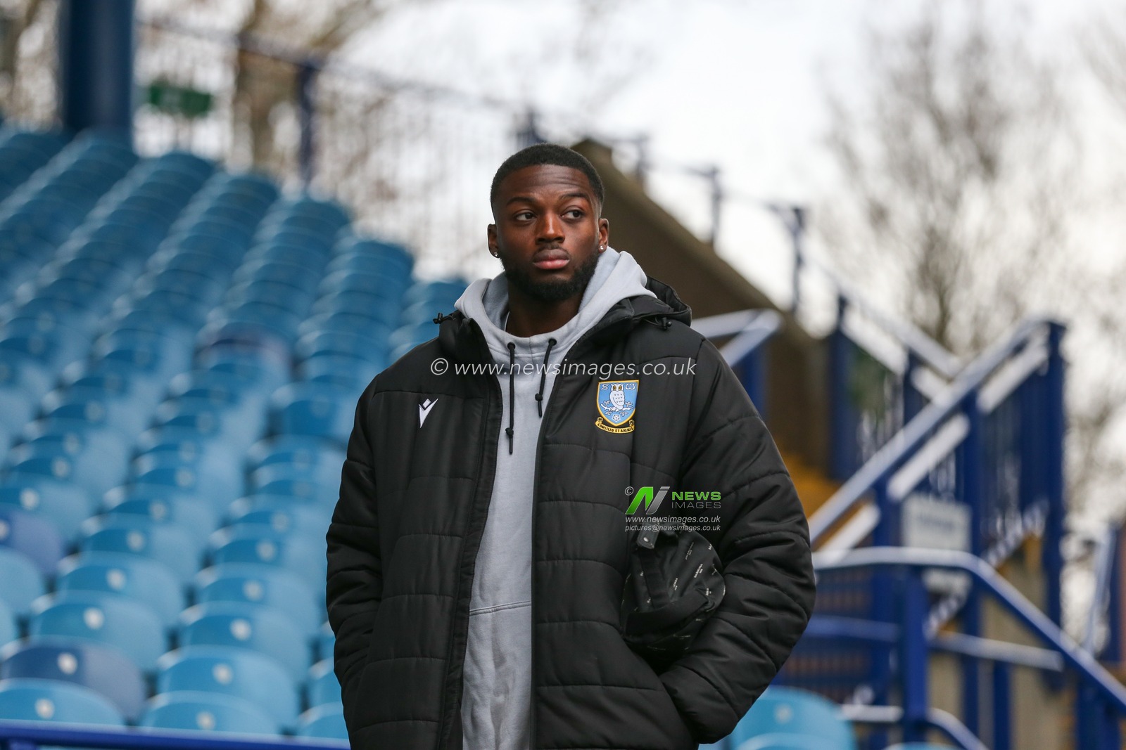 Dominic Iorfa #6 of Sheffield Wednesday arrives during the Sky Bet League 1 match Sheffield Wednesday vs Plymouth Argyle at Hillsborough, Sheffield, United Kingdom, 4th February 2023

(Photo by Arron Gent/News Images)