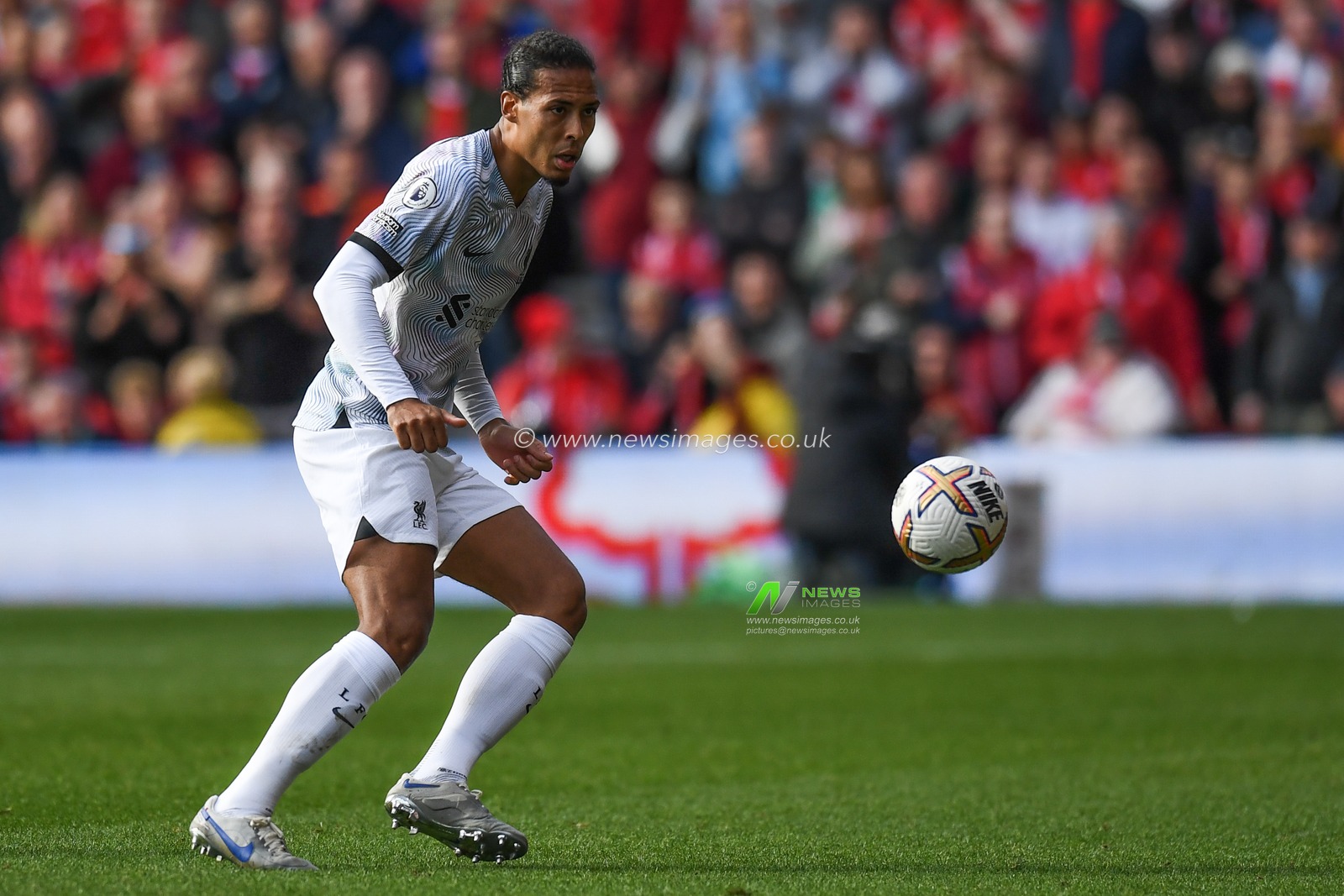 Virgil van Dijk #4 of Liverpool during the Premier League match Nottingham Forest vs Liverpool at City Ground, Nottingham, United Kingdom, 22nd October 2022

(Photo by Mike Jones/News Images)