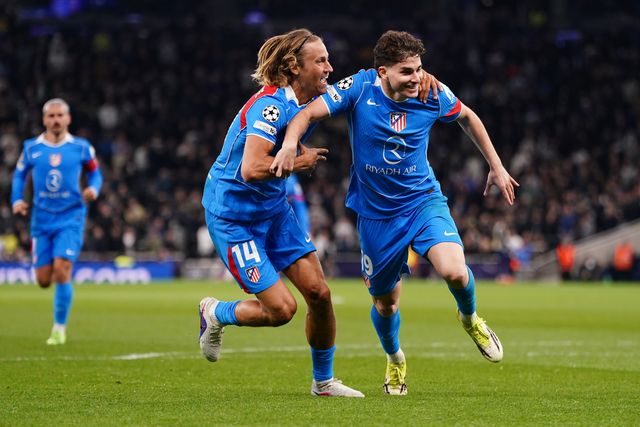 Julian Alvarez of Atlético Madrid and Marcos Llorente of Atlético Madrid celebrate equaliser during the UEFA Champions League match Tottenham Hotspur vs Atletico Madrid at Tottenham Hotspur Stadium, London, United Kingdom on 18 March 2026

(Photo by Harvey Murphy/News Images)