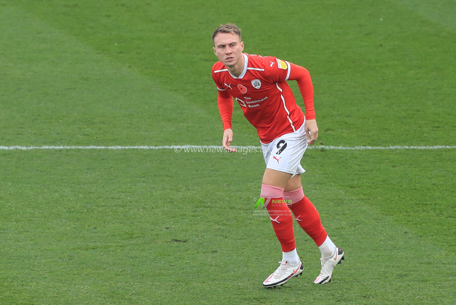 Cauley Woodrow #9 of Barnsley during the game