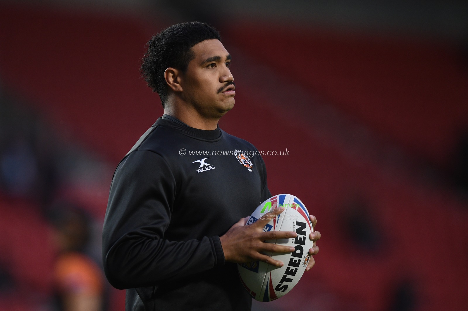 30th August 2019 , Totally Wicked Stadium, St Helens, England;  Betfred Super League Rugby, Round 27, St Helens vs Castleford Tigers ; Peter Mataâ€™utia (1) of Castleford Tigers during the warm up

Credit: Richard Long/News Images