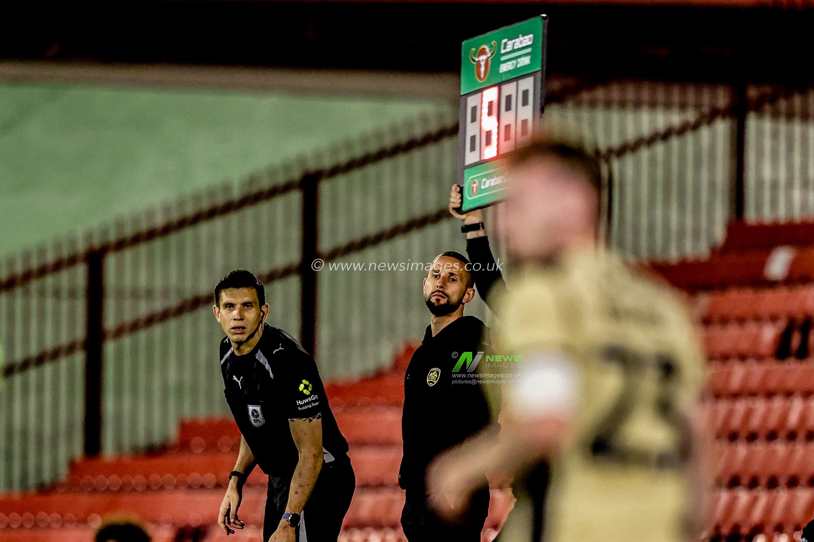 Conor Hourihane manager of Barnsley looks on as 5 minutes are added onto the end of the second half during the Carabao Cup match Barnsley vs Rotherham United at Oakwell, Barnsley, United Kingdom, 26th August 2025

(Photo by Alfie Cosgrove/News Images)