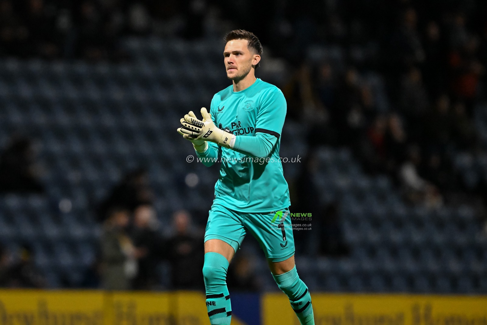 Freddie Woodman of Preston North End claps fans ahead of the Sky Bet Championship match Preston North End vs Watford at Deepdale, Preston, United Kingdom, 2nd October 2024

(Photo by Cody Froggatt/News Images)