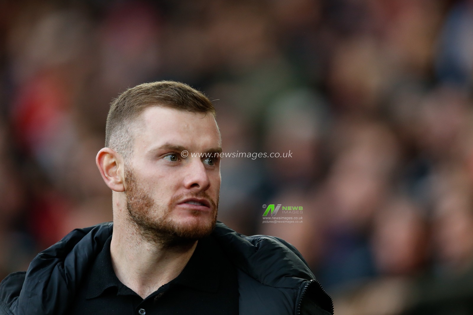 Jack O'Connell #5 of Sheffield United in attendance during the Sky Bet Championship match Sheffield United vs Burnley at Bramall Lane, Sheffield, United Kingdom, 5th November 2022

(Photo by Ben Early/News Images)
