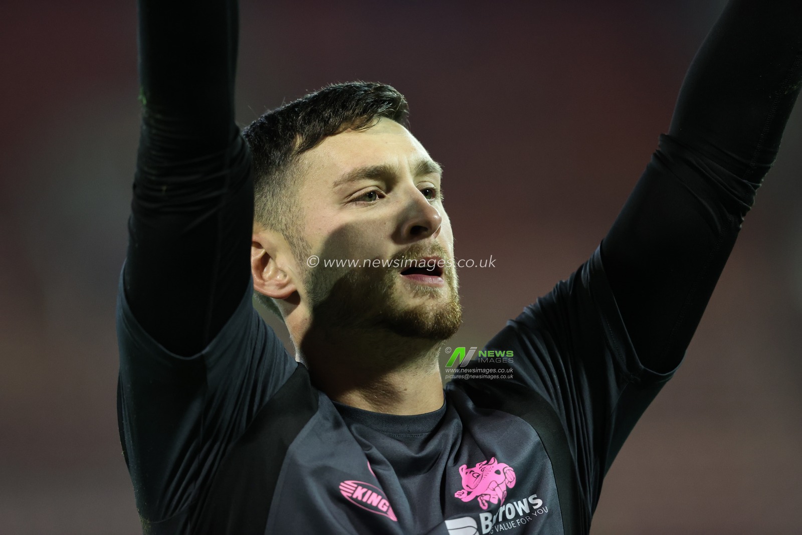 Jackson Smith of Barnsley in the pregame warmup session during the Sky Bet League 1 match Barnsley vs Rotherham United at Oakwell, Barnsley, United Kingdom, 8th November 2024

(Photo by Alfie Cosgrove/News Images)