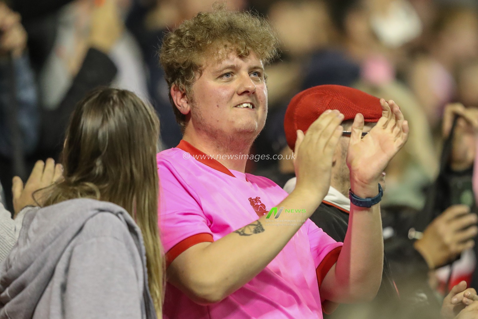 Barnsley fans celebrate as Barnsley win 1-0 during the Carabao Cup match Barnsley vs Sheffield United at Oakwell, Barnsley, United Kingdom, 27th August 2024

(Photo by Alfie Cosgrove/News Images)