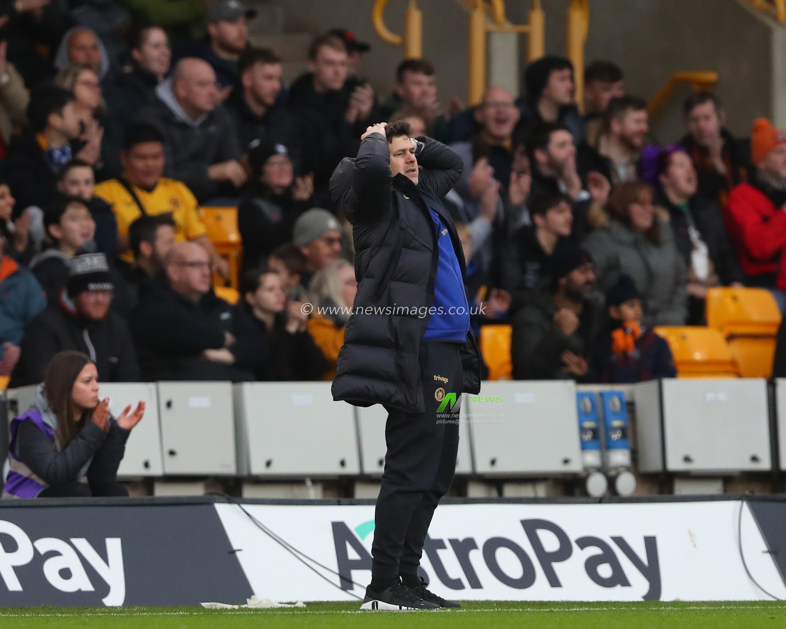 Mauricio Pochettino manager of Chelsea shows his frustrations, during the Premier League match Wolverhampton Wanderers vs Chelsea at Molineux, Wolverhampton, United Kingdom, 24th December 2023

(Photo by Gareth Evans/News Images)