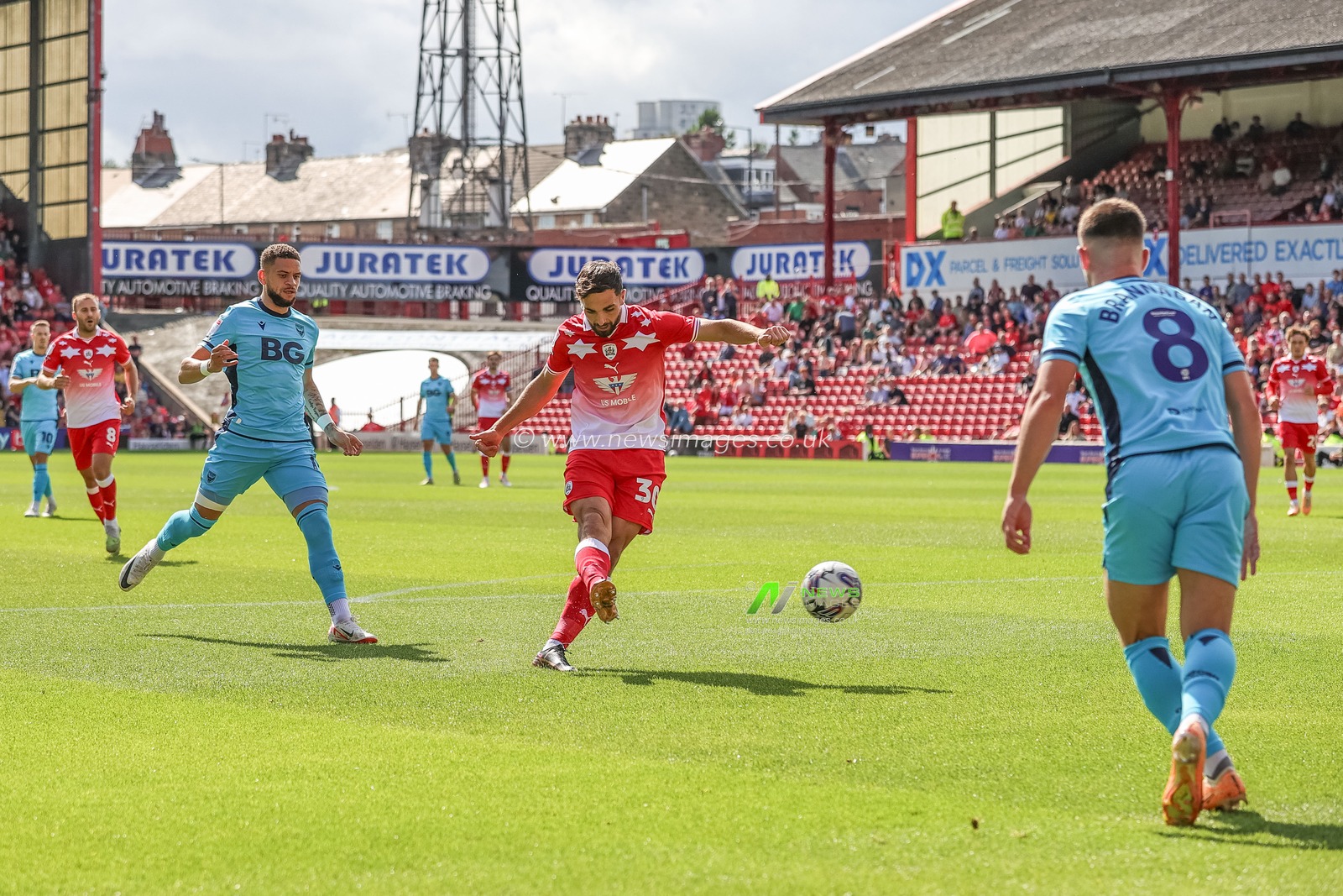 Adam Phillips #30 of Barnsley shoots on goal during the Sky Bet League 1 match Barnsley vs Oxford United at Oakwell, Barnsley, United Kingdom, 19th August 2023

(Photo by Mark Cosgrove/News Images)