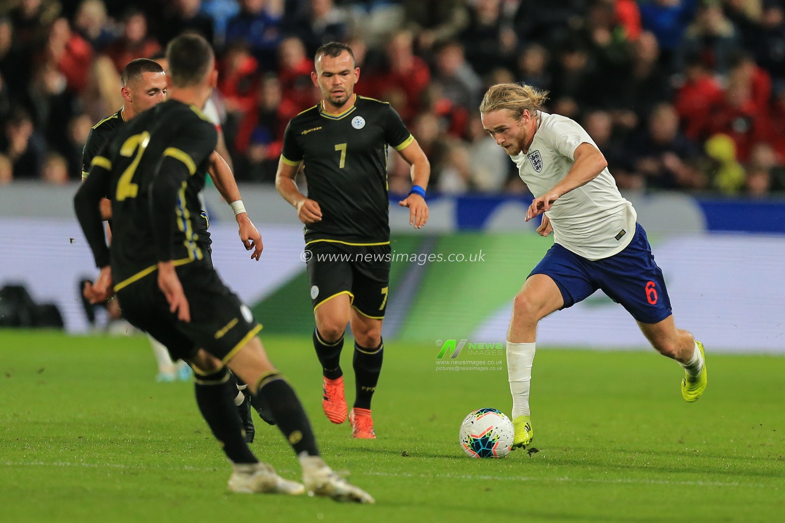 9th September 2019, KCOM Stadium , Hull, England; European Under 21 Championship Qualifying ; England U21 vs Kosovo U21 Tom Davies (6) of England U21 runs with the ball


Credit: David Greaves/News Images

English Football League images are subject to DataCo Licence