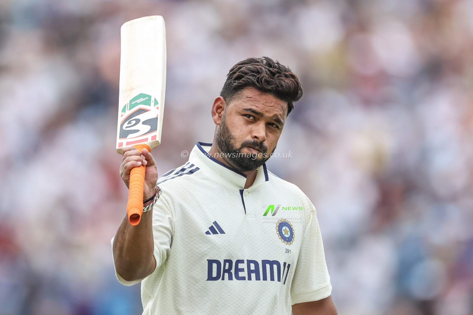 Rishabh Pant of India acknowledges the crowd after heâ€™s dismissed on 134 during the 1st Rothesay Test Match Day 2 England vs India at Headingley Cricket Ground, Leeds, United Kingdom, 21st June 2025

(Photo by Mark Cosgrove/News Images)