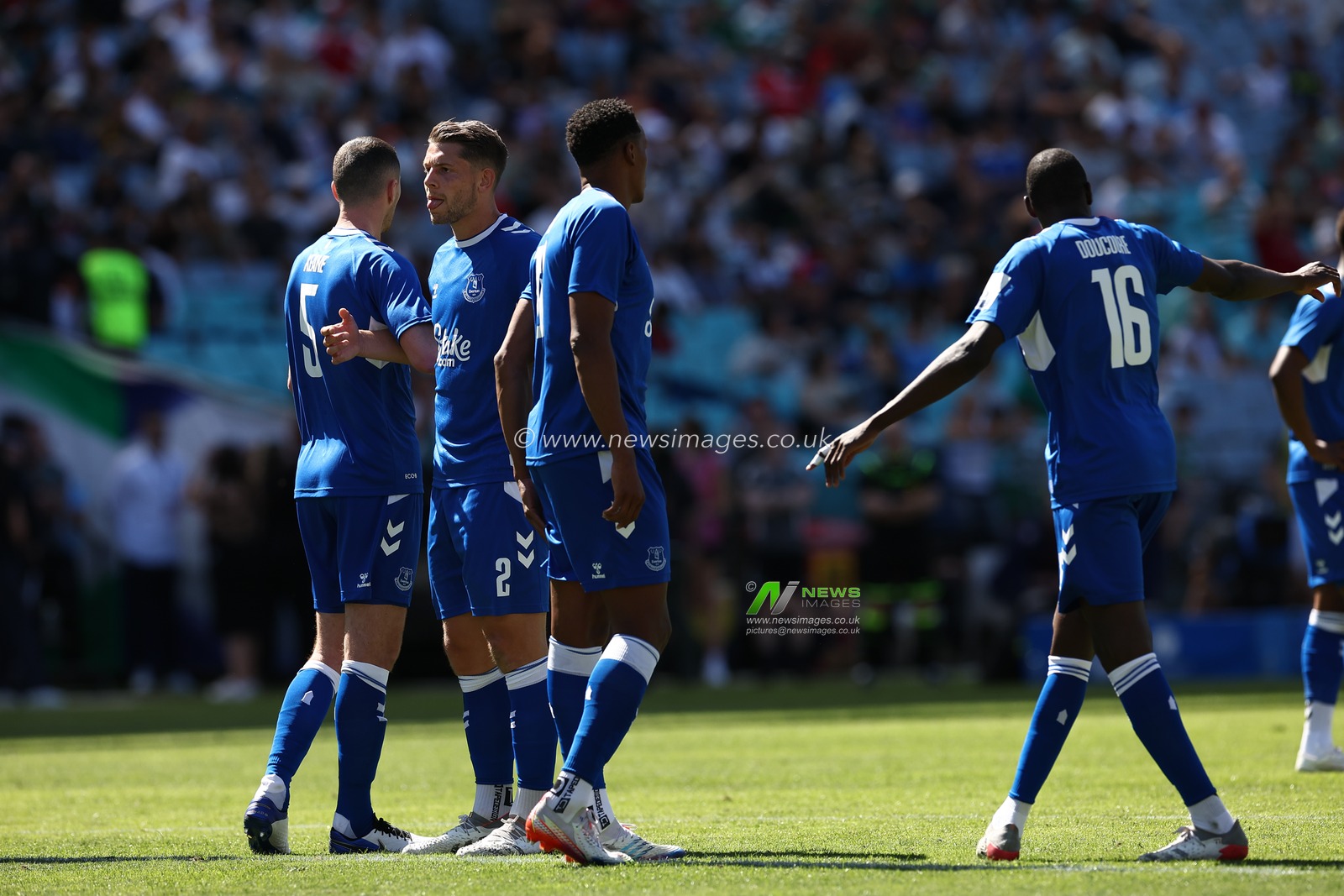 James Tarkowski of Everton is seen in the wall during the Sydney Super Cup match Celtic vs Everton at Accor Stadium, Sydney, Australia, 20th November 2022

(Photo by Patrick Hoelscher/News Images)
