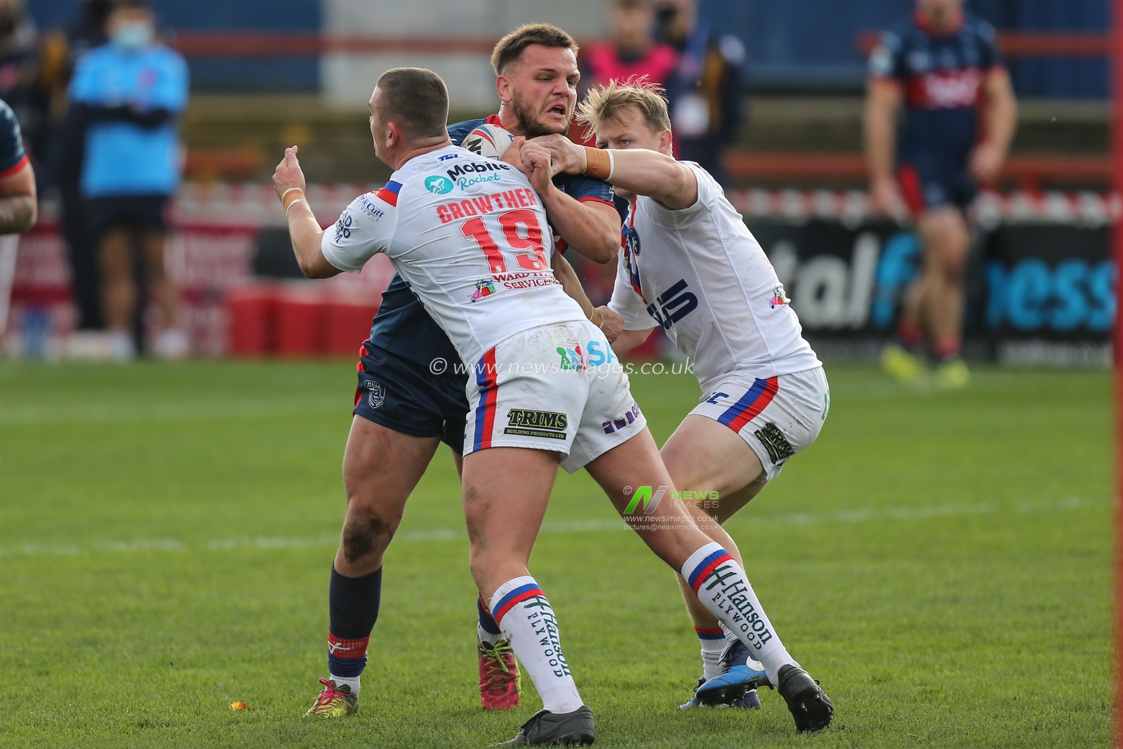 Kyle Trout (17) of Hull KR in action during the game