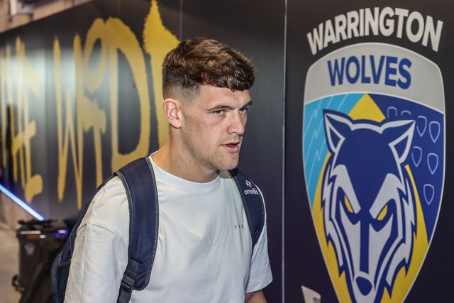 Josh Thewlis of Warrington Wolves arrives during the Betfred Super League Round 22 match Warrington Wolves vs Catalans Dragons at Halliwell Jones Stadium, Warrington, United Kingdom, 14th August 2025

(Photo by Alfie Cosgrove/News Images)