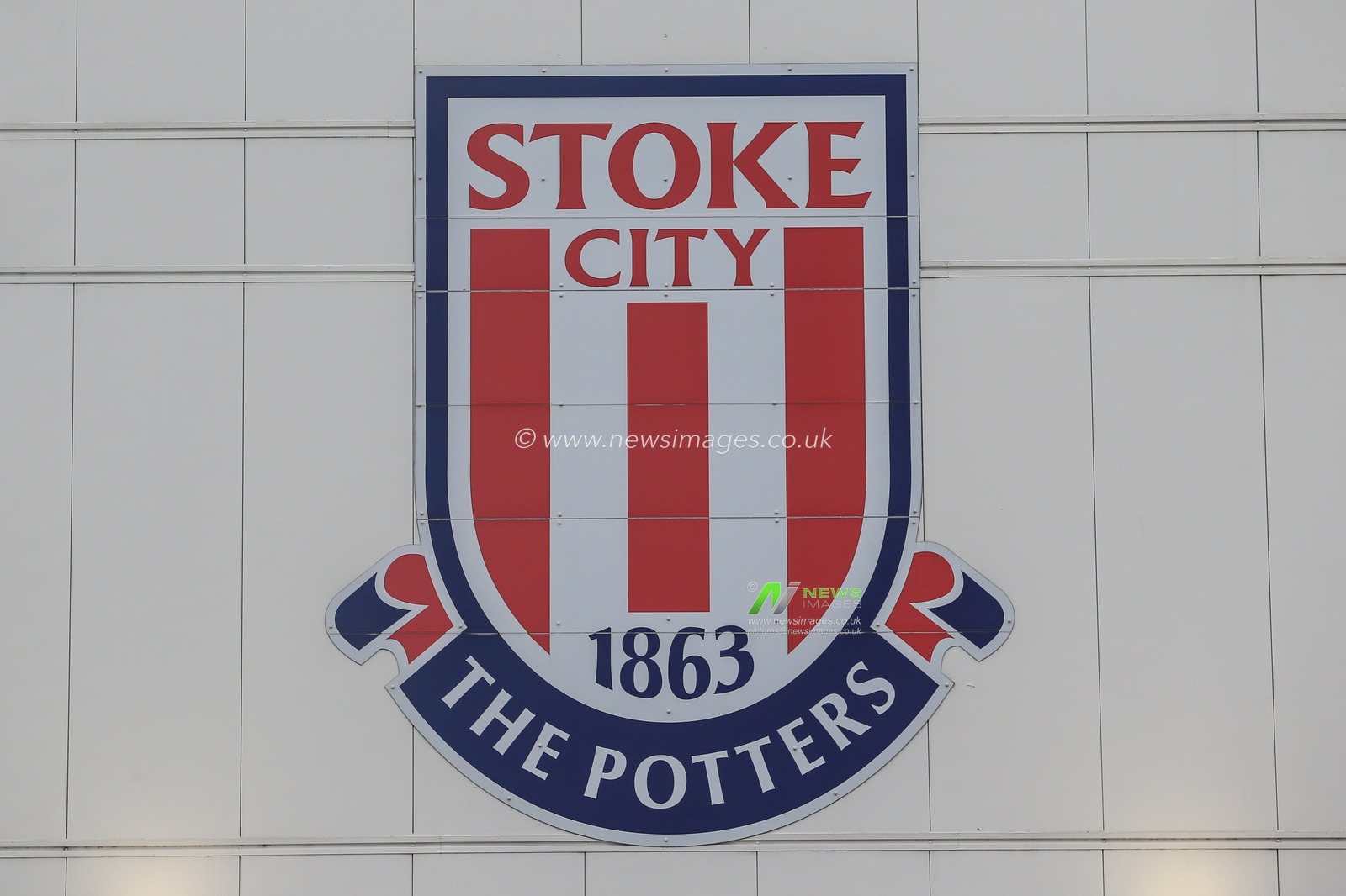 19th January 2019, Bet 365 Stadium, Stoke-on-Trent, England; Sky Bet Championship, Stoke City vs Leeds United ; Stoke City coat of arms 


Credit: Mark Cosgrove/News Images

English Football League images are subject to DataCo Licence