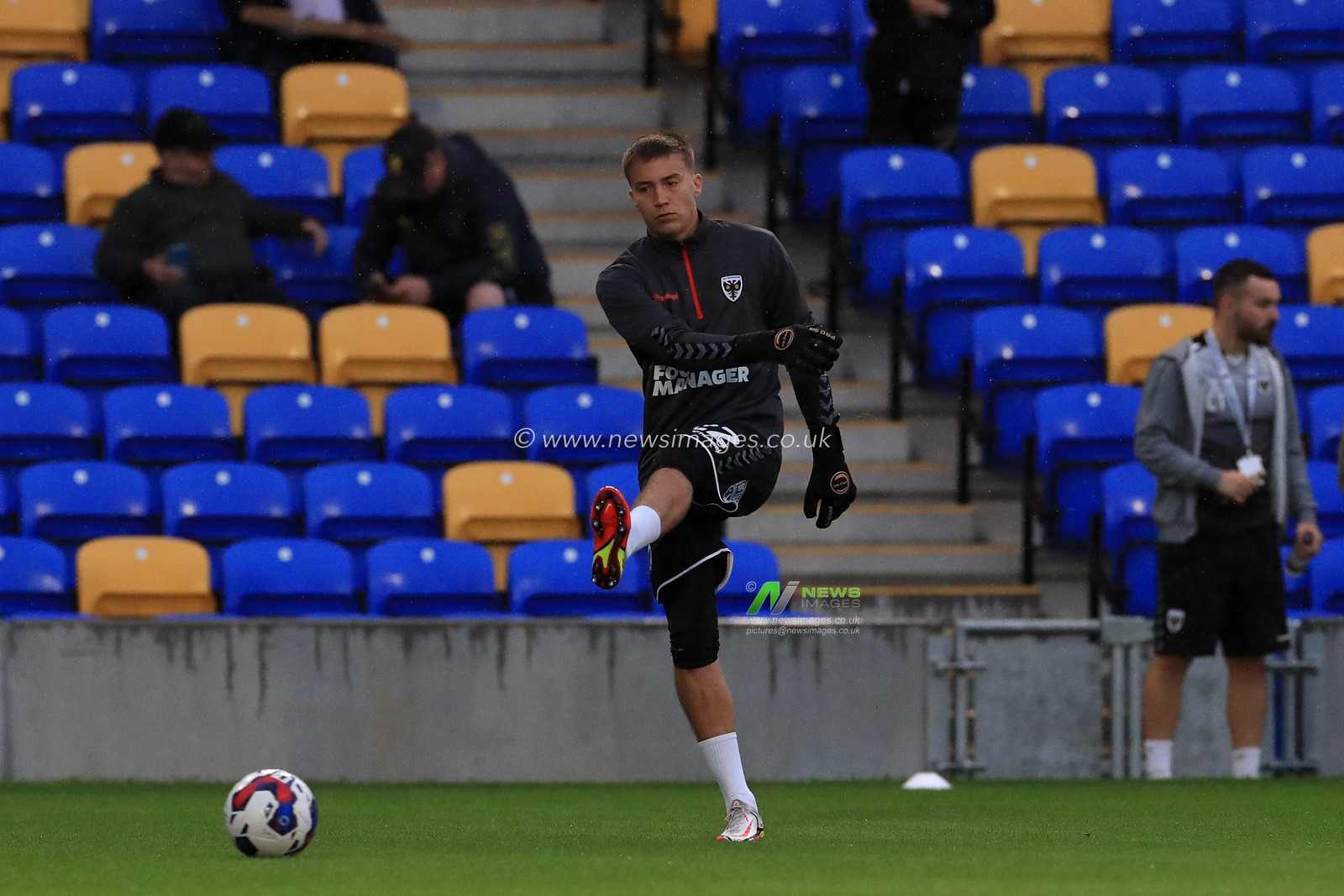 Will Jaaskelainen # of AFC Wimbledon warms up prior to kick off in the Sky Bet League 2 match AFC Wimbledon vs Northampton Town at Cherry Red Records Stadium, Merton, United Kingdom, 13th September 2022

(Photo by Carlton Myrie/News Images)