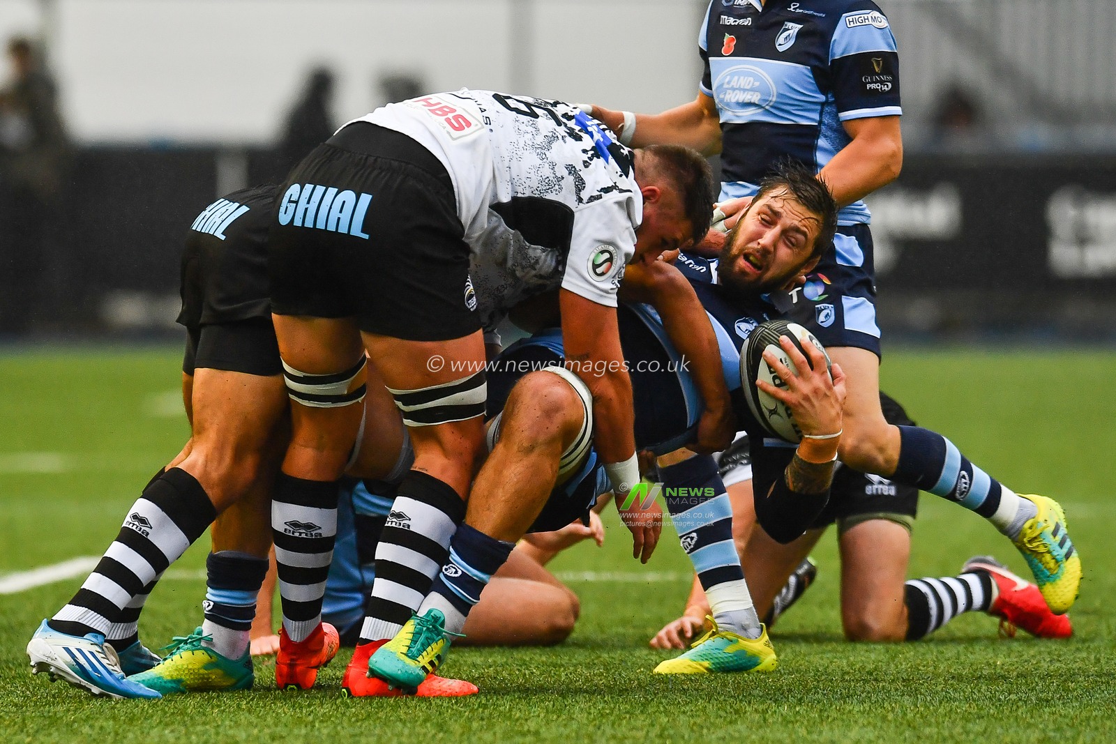 4th November , Cardiff Arms Park , Cardiff, Wales ; Guinness pro 14's Cardiff Blues v Zebre ; Josh Turnbull of Cardiff Blues is tackled by Jacopo Bianchi of Zebre


Credit:  Craig Thomas/News Images