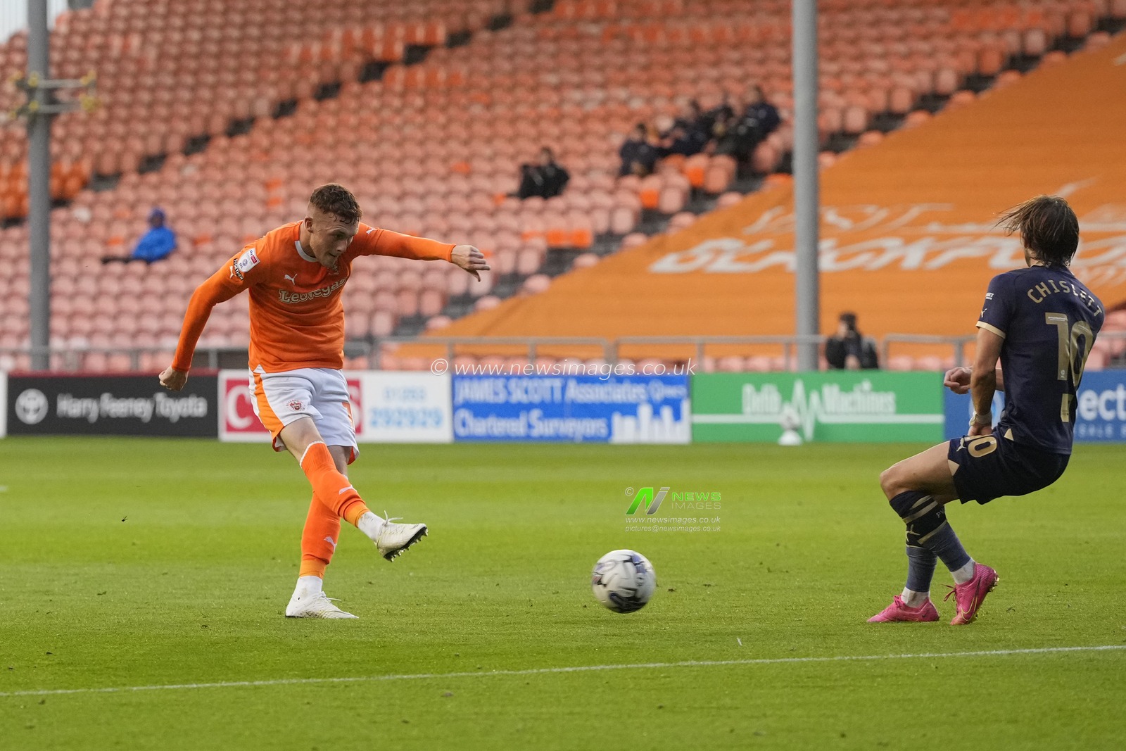 Sonny Carey #10 of Blackpool shoots goal wards during the Sky Bet League 1 match Blackpool vs Port Vale at Bloomfield Road, Blackpool, United Kingdom, 15th August 2023

(Photo by Steve Flynn/News Images)