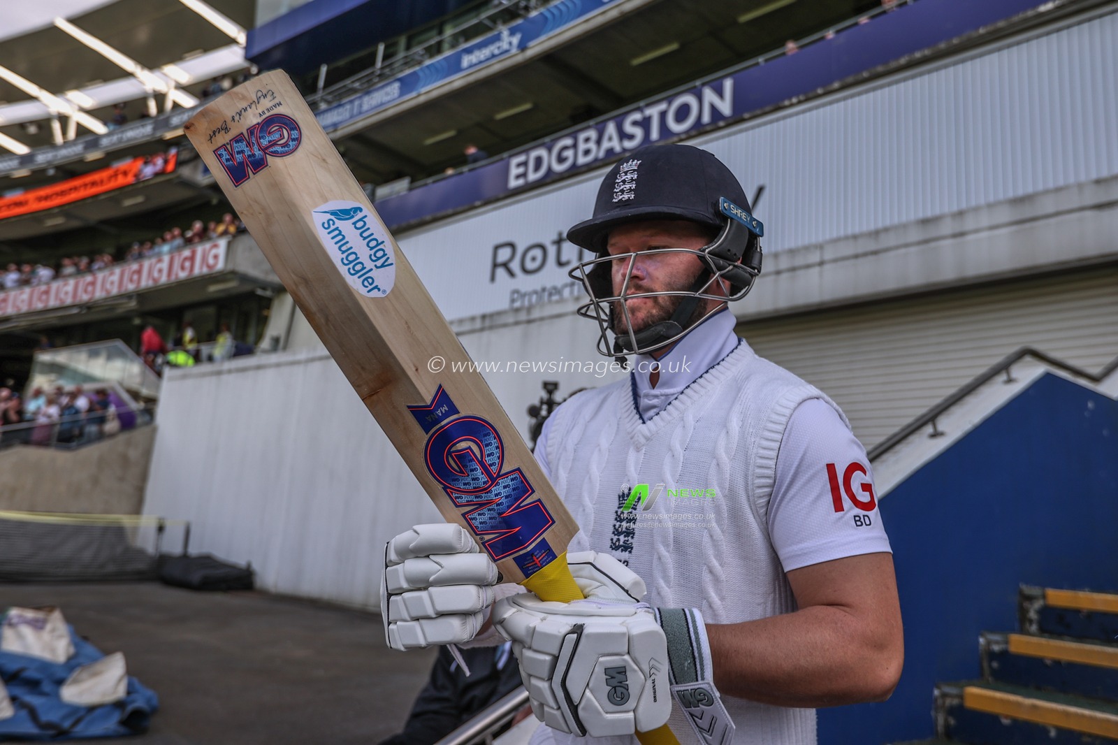 Ben Duckett of England comes out to bat during the 3rd Rothesay Test Match Day One match England vs West Indies at Edgbaston, Birmingham, United Kingdom, 26th July 2024

(Photo by Mark Cosgrove/News Images)