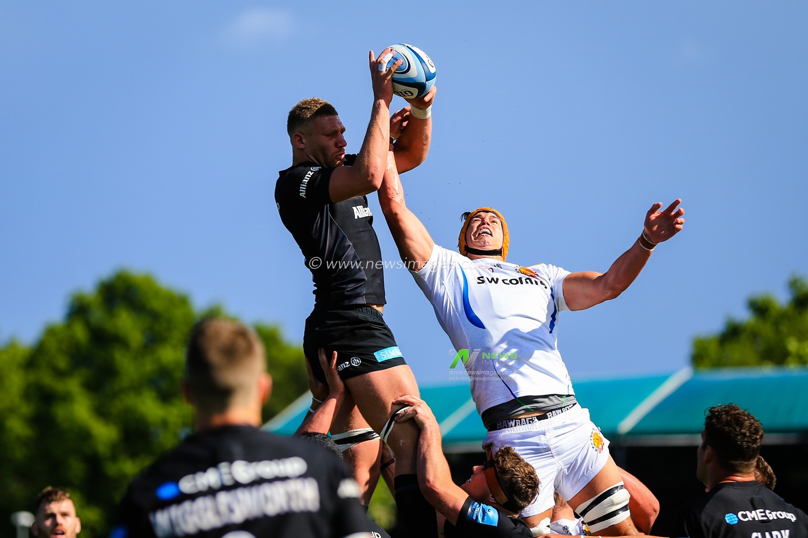 4th May 2019 , Allianz Park , London, England; Gallagher Premiership, Saracens vs Exeter Chiefs ; Ollie Atkins (04) of Exeter tries to block Saracens during a line out

Credit: Georgie Kerr/News Images