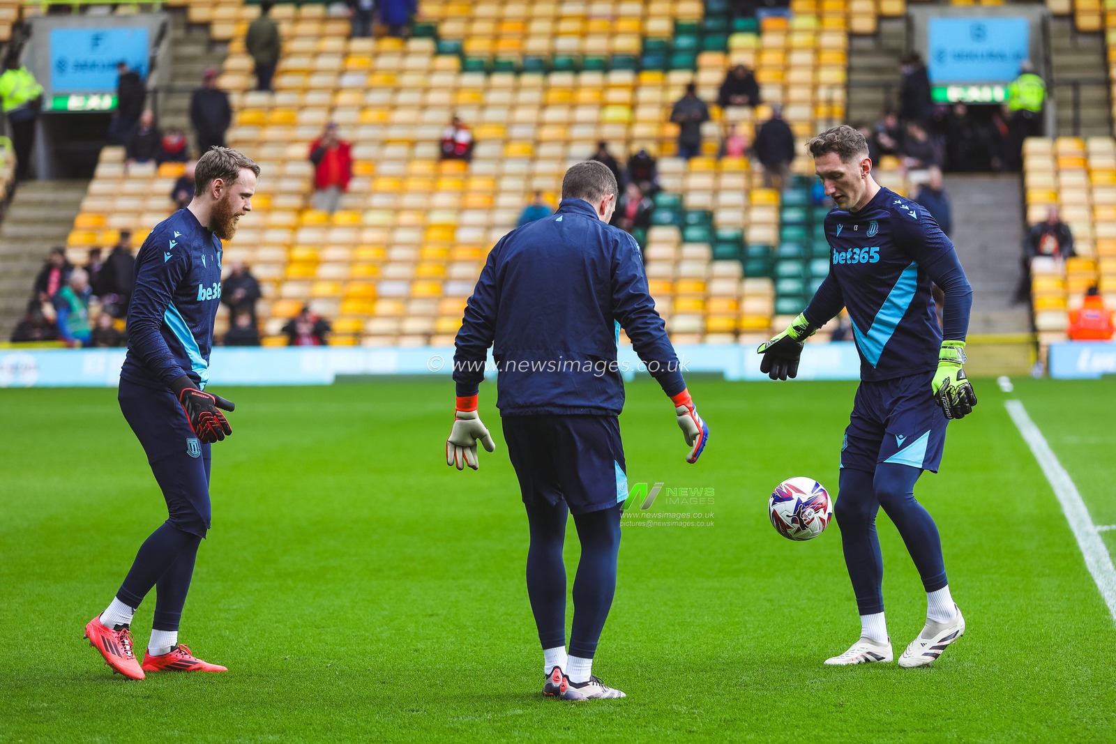 Pre-Match build up during the Sky Bet Championship match Norwich City vs Stoke City at Carrow Road, Norwich, United Kingdom, 22nd February 2025

(Photo by Craig Evans/News Images)