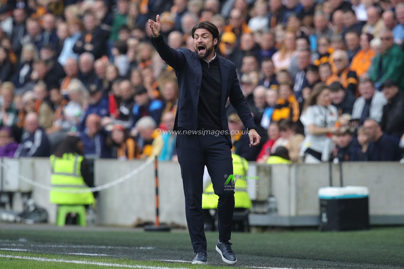 Russell Martin manager of Swansea City gestures and reacts during the Sky Bet Championship match Hull City vs Swansea City at MKM Stadium, Hull, United Kingdom, 29th April 2023

(Photo by James Heaton/News Images)