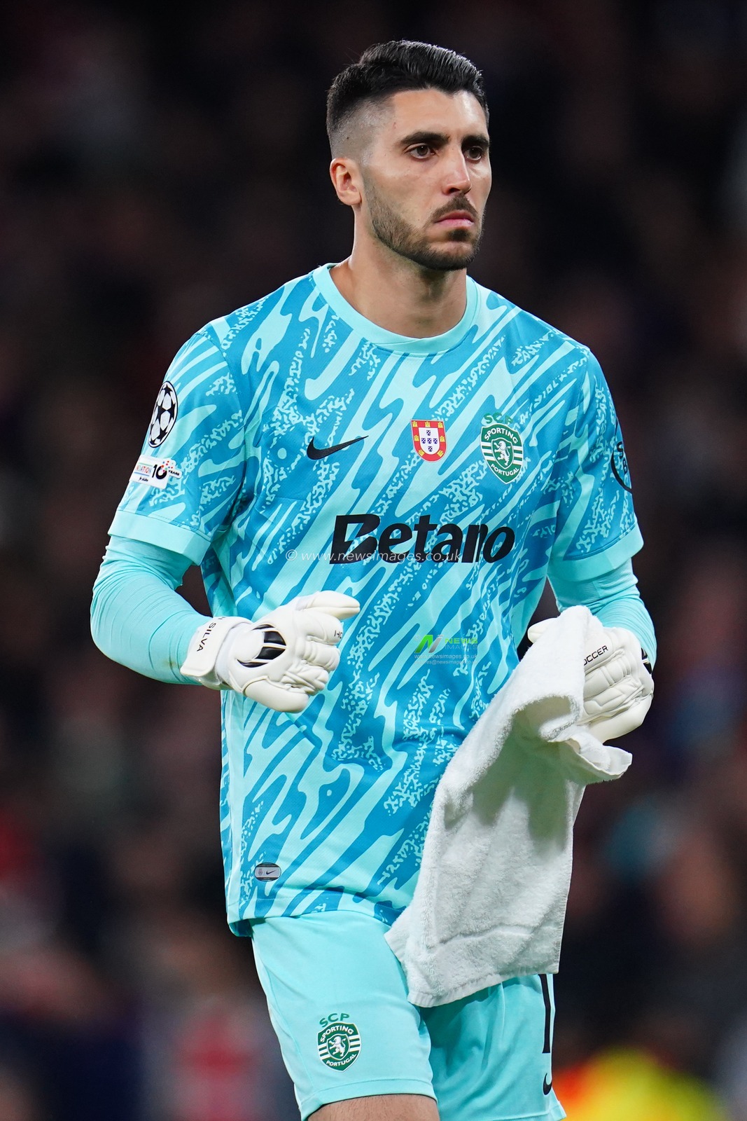 Sporting CP goalkeeper Rui Silva during the UEFA Champions League Quarter Finals match Arsenal vs Sporting CP at Arsenal stadium, London, United Kingdom on 15 April 2026

(Photo by Harvey Murphy/News Images)