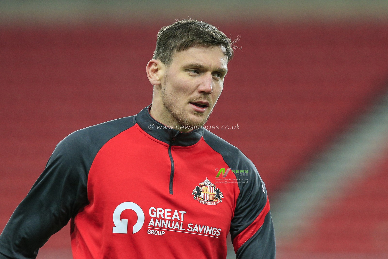 Charlie Wyke #9 of Sunderland during the pre-game warmup