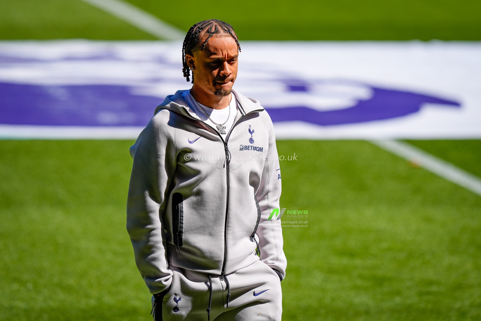 Xavi Simons of Tottenham Hotspur inspects the pitch prior to kick off during the Premier League match Wolverhampton Wanderers vs Tottenham Hotspur at Molineux, Wolverhampton, United Kingdom on 25 April 2026

(Photo by Maynard Manyowa/News Images)