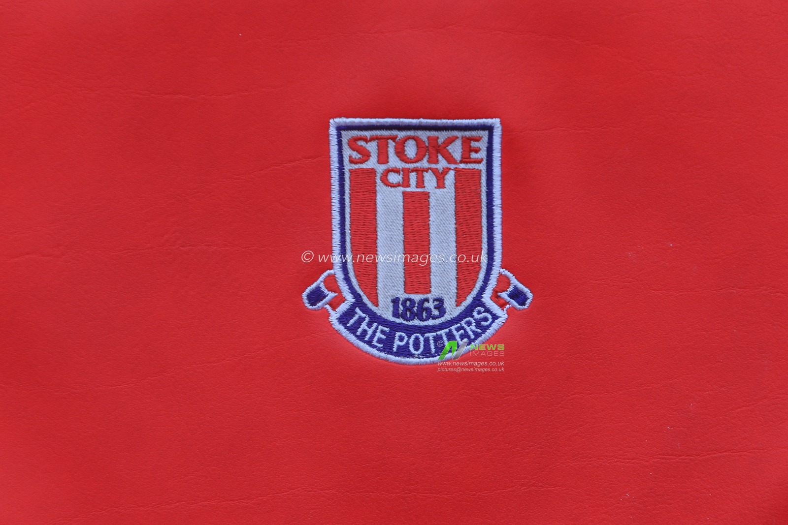 19th January 2019, Bet 365 Stadium, Stoke-on-Trent, England; Sky Bet Championship, Stoke City vs Leeds United ; Stoke City's badge on the managers seat 


Credit: Mark Cosgrove/News Images

English Football League images are subject to DataCo Licence