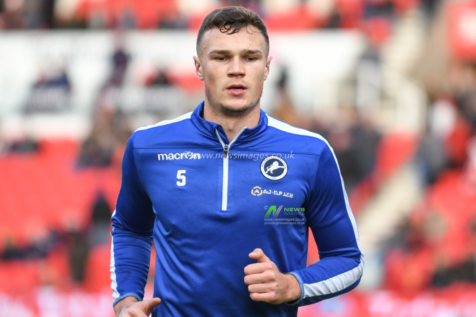 22nd December 2018, Bet 365 Stadium, Stoke-on-Trent, England; Sky Bet Championship, Stoke City vs Millwall ; Jake Cooper of Millwall


Credit: Richard Long/News Images

English Football League images are subject to DataCo Licence