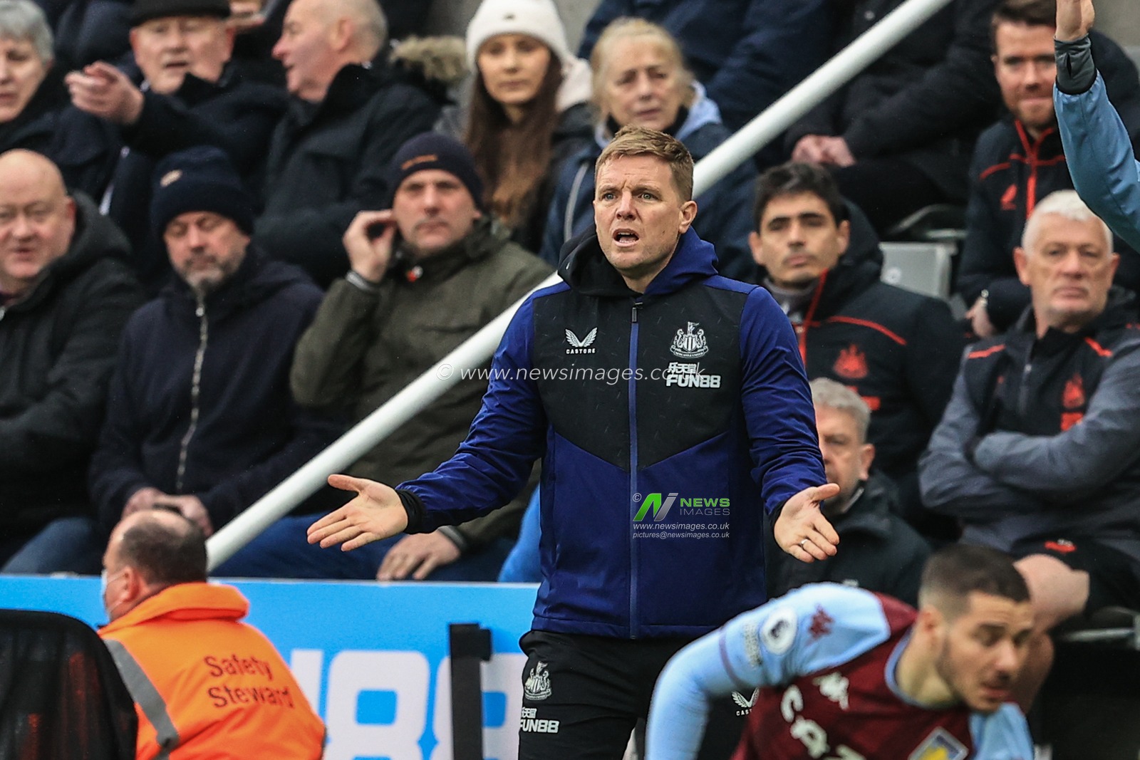 Eddie Howe manager of Newcastle United reacts