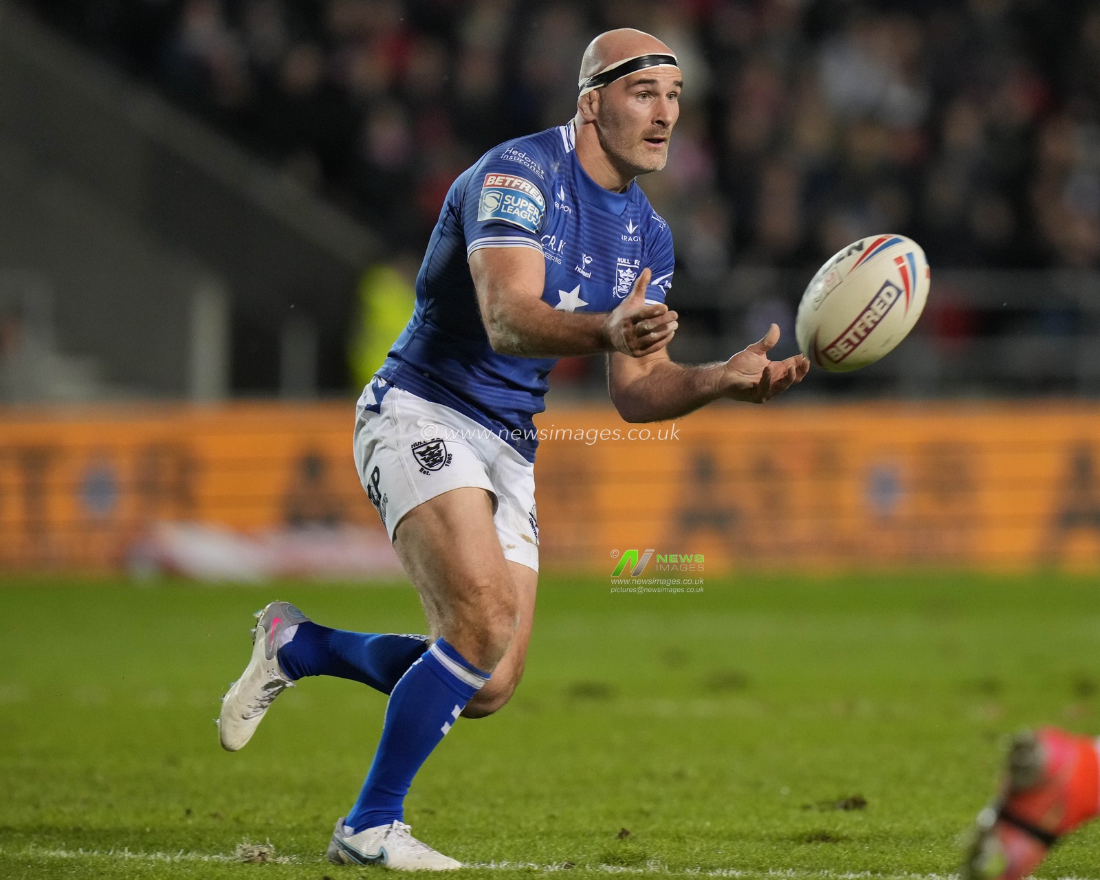 Danny Houghton #9 of Hull FC during the Betfred Super League Round 5 match St Helens vs Hull FC at Totally Wicked Stadium, St Helens, United Kingdom, 17th March 2023

(Photo by Steve Flynn/News Images)