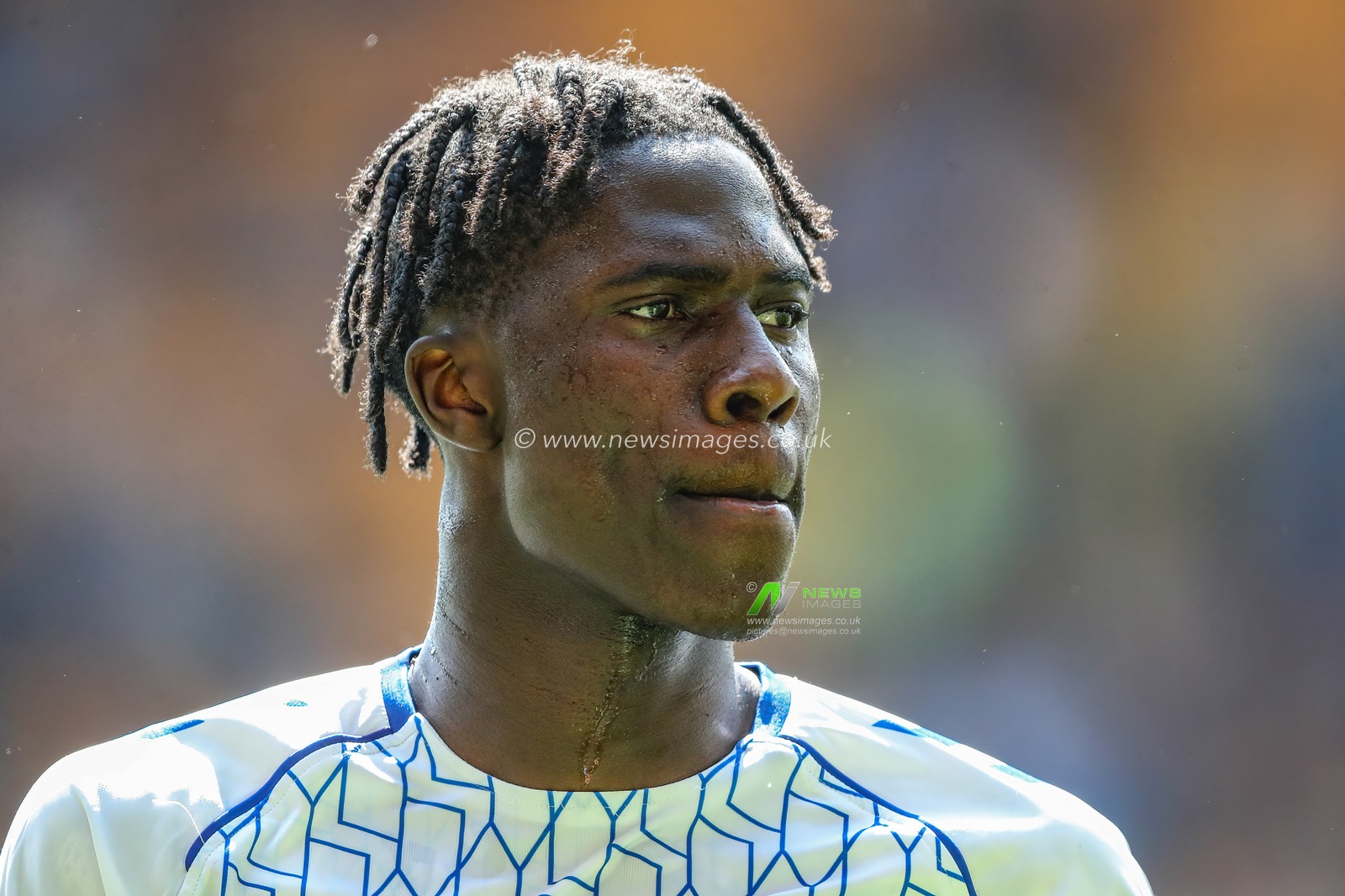 Amadou Onana #8 of Everton in the pregame warmup session during the Premier League match Wolverhampton Wanderers vs Everton at Molineux, Wolverhampton, United Kingdom, 20th May 2023

(Photo by Gareth Evans/News Images)