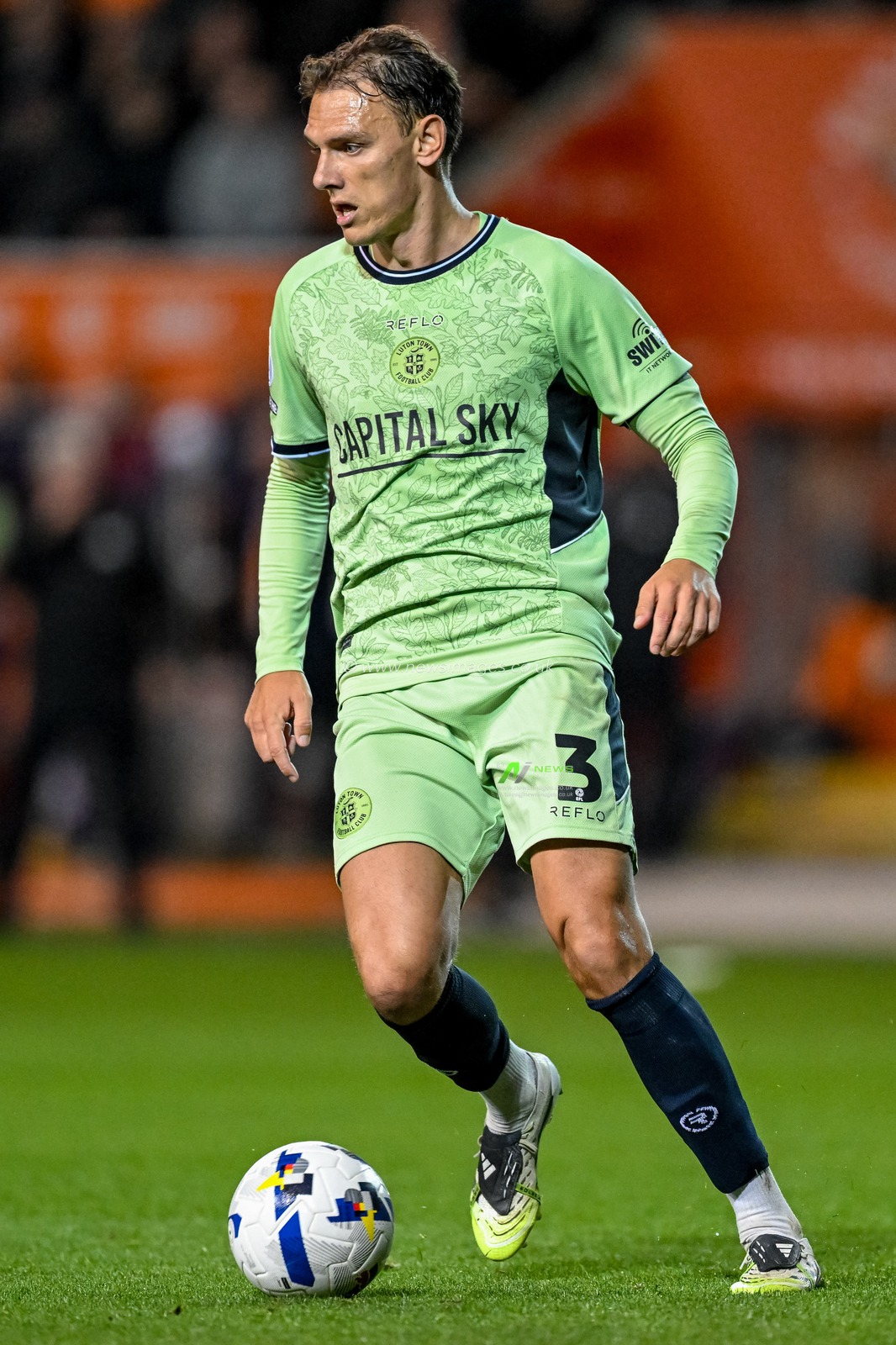 Kal Naismith of Luton Town during the Sky Bet League 1 match Blackpool vs Luton Town at Bloomfield Road, Blackpool, United Kingdom, 30th September 2025

(Photo by Adam Gee/News Images)