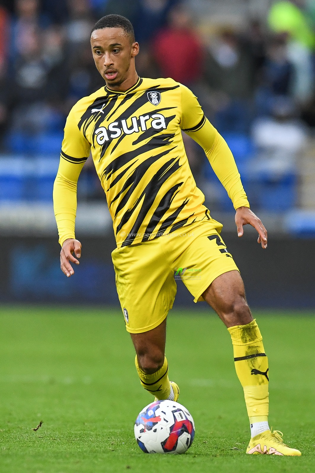 Cohen Bramall #3 of Rotherham United during the Sky Bet Championship match Cardiff City vs Rotherham United at Cardiff City Stadium, Cardiff, United Kingdom, 29th October 2022

(Photo by Mike Jones/News Images)