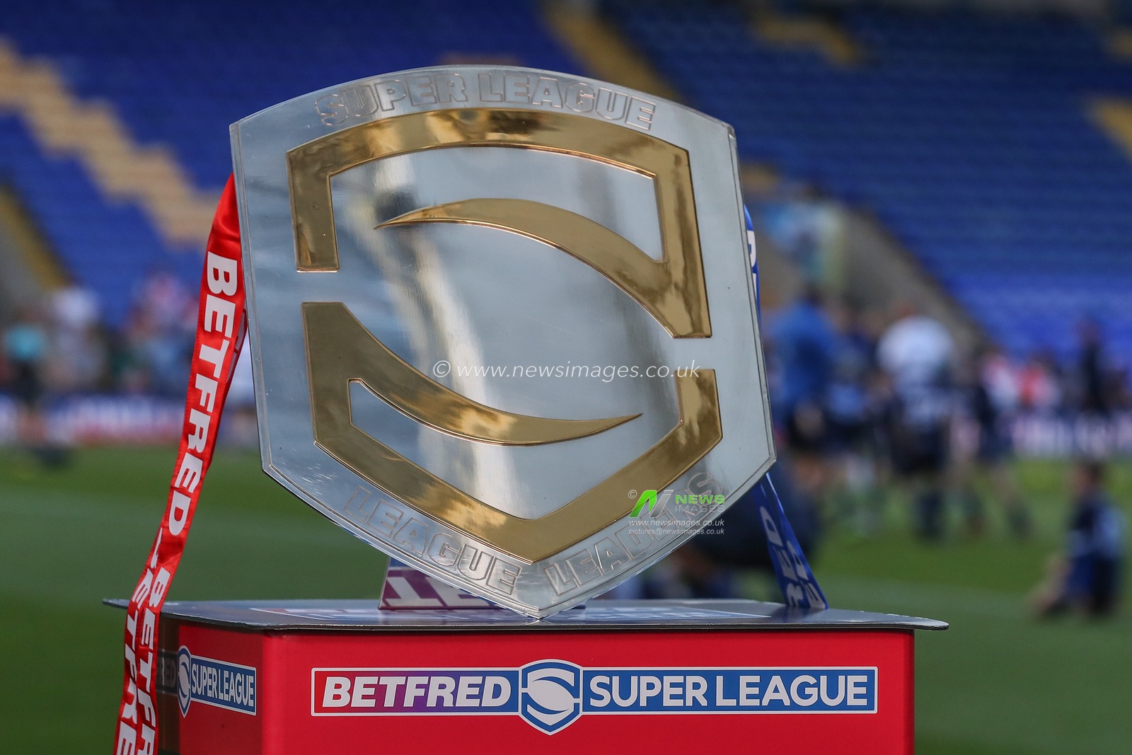 The Super League League Leaders plate ahead of the Betfred Super League Round 26 match Warrington Wolves vs St Helens at Halliwell Jones Stadium, Warrington, United Kingdom, 15th September 2023

(Photo by Gareth Evans/News Images)