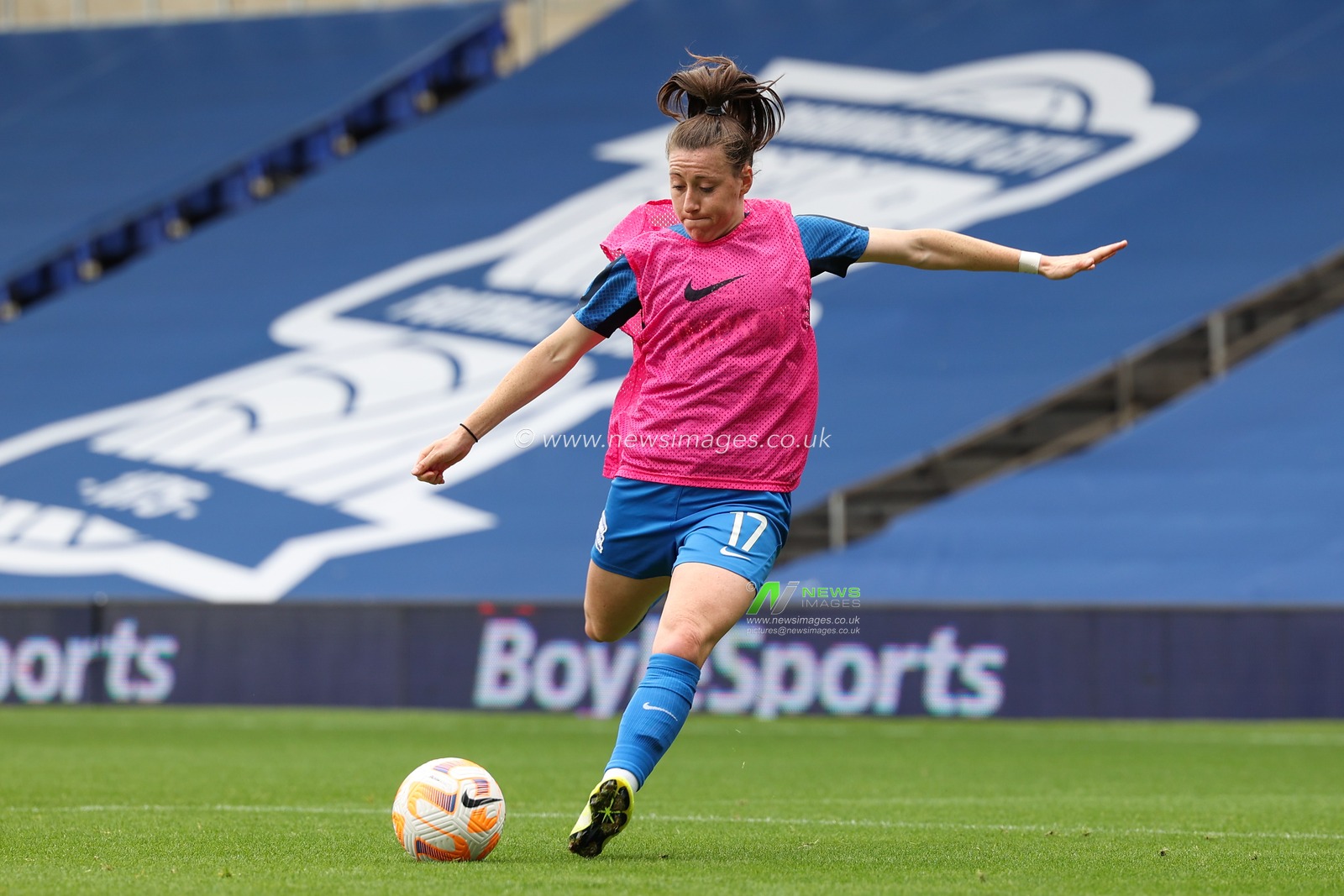 Lucy Quinn #17 of Birmingham City ahead The Fa Women's Super League match Birmingham City Women vs Coventry United Women at St Andrews, Birmingham, United Kingdom, 25th September 2022

(Photo by Simon Bissett/News Images)