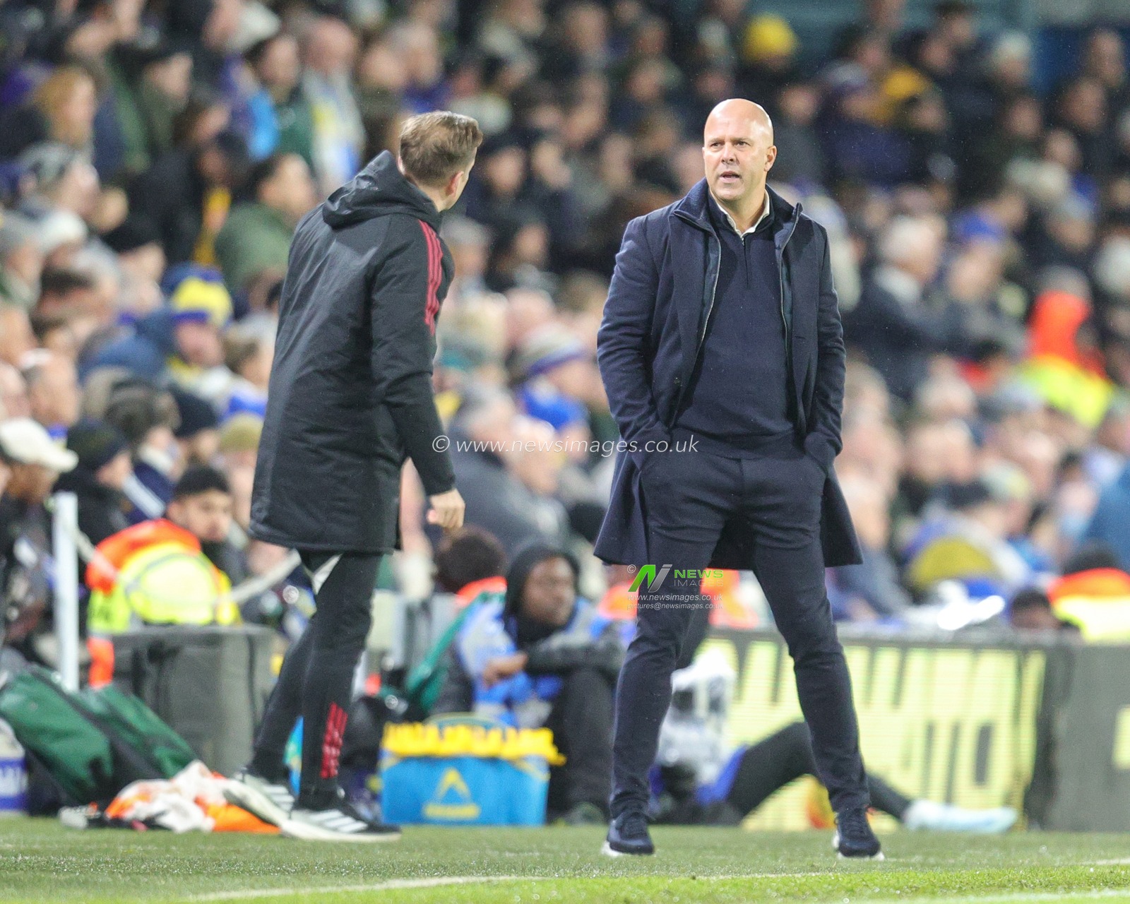 Arne Slot manager of Liverpool during the Premier League match Leeds United vs Liverpool at Elland Road, Leeds, United Kingdom, 6th December 2025

(Photo by Richard Bierton/News Images)

*** GER AUT SUI OUT ***