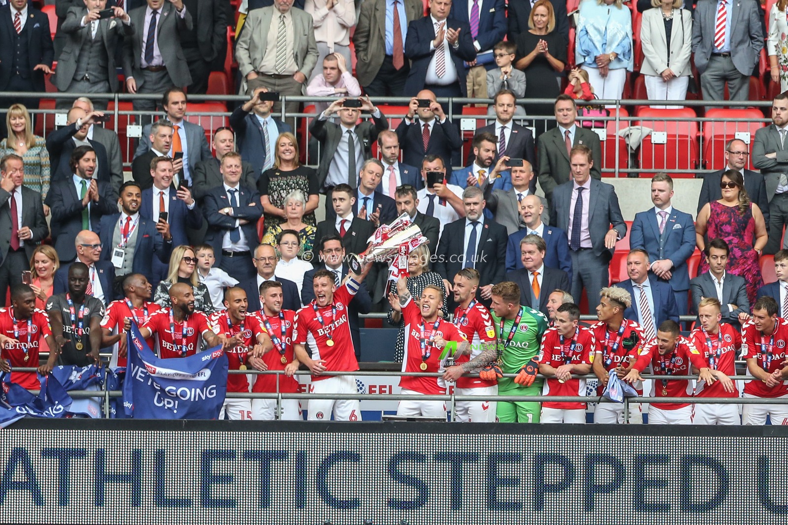 26th May 2019 , Wembley Stadium, London, England ; Sky Bet League 1 Playoff Final , Charlton Athletic vs Sunderland ; Charlton lift the League one Playoff trophy as the win Sunderland 2-1 


Credit: Mark Cosgrove/News Images 


English Football League images are subject to DataCo Licence