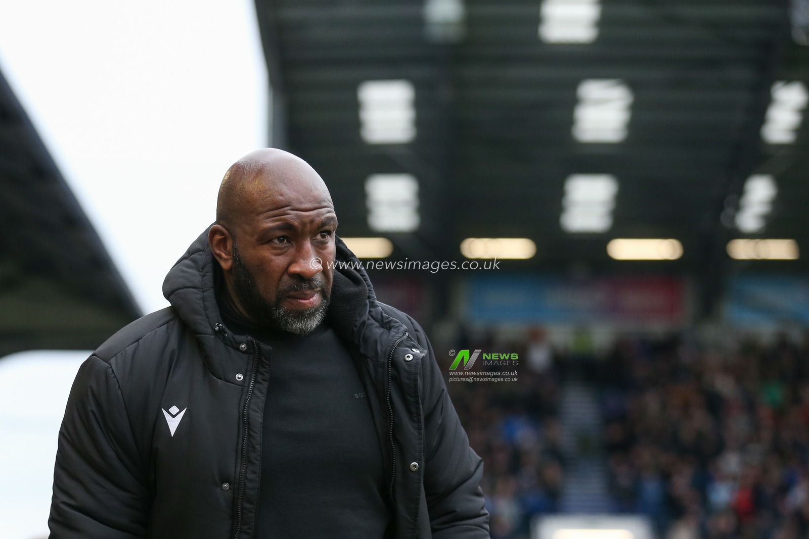 Sheffield Wednesday manager Darren Moore during the Sky Bet League 1 match Portsmouth vs Sheffield Wednesday at Fratton Park, Portsmouth, United Kingdom, 11th March 2023

(Photo by Arron Gent/News Images)