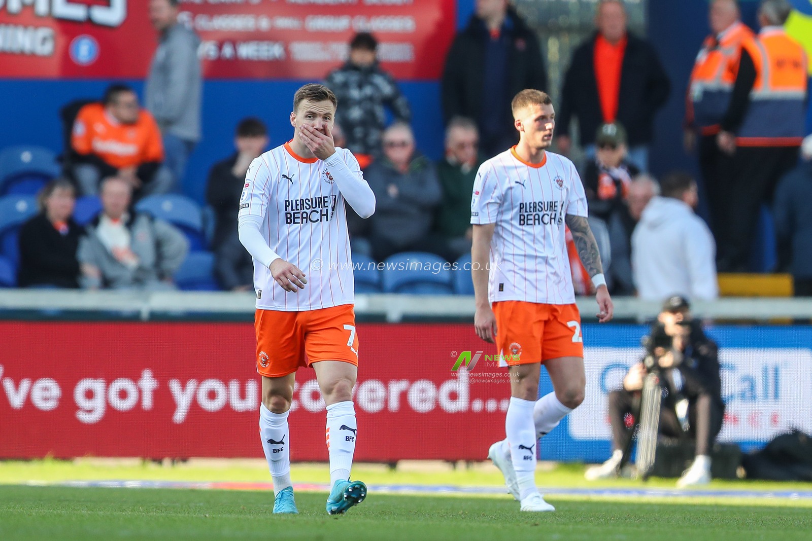 Lee Evans of Blackpool reacts to his side conceding a goal to make it 2-0 during the Sky Bet League 1 match Mansfield Town vs Blackpool at One Call Stadium, Mansfield, United Kingdom, 5th October 2024

(Photo by Gareth Evans/News Images)