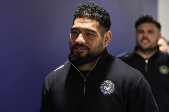 Toafofoa Sipley of Warrington Wolves arrives during the Betfred Super League Round 4 match York Knights vs Warrington Wolves at LNER Community Stadium, York, United Kingdom on 06 March 2026

(Photo by Mark Cosgrove/News Images)