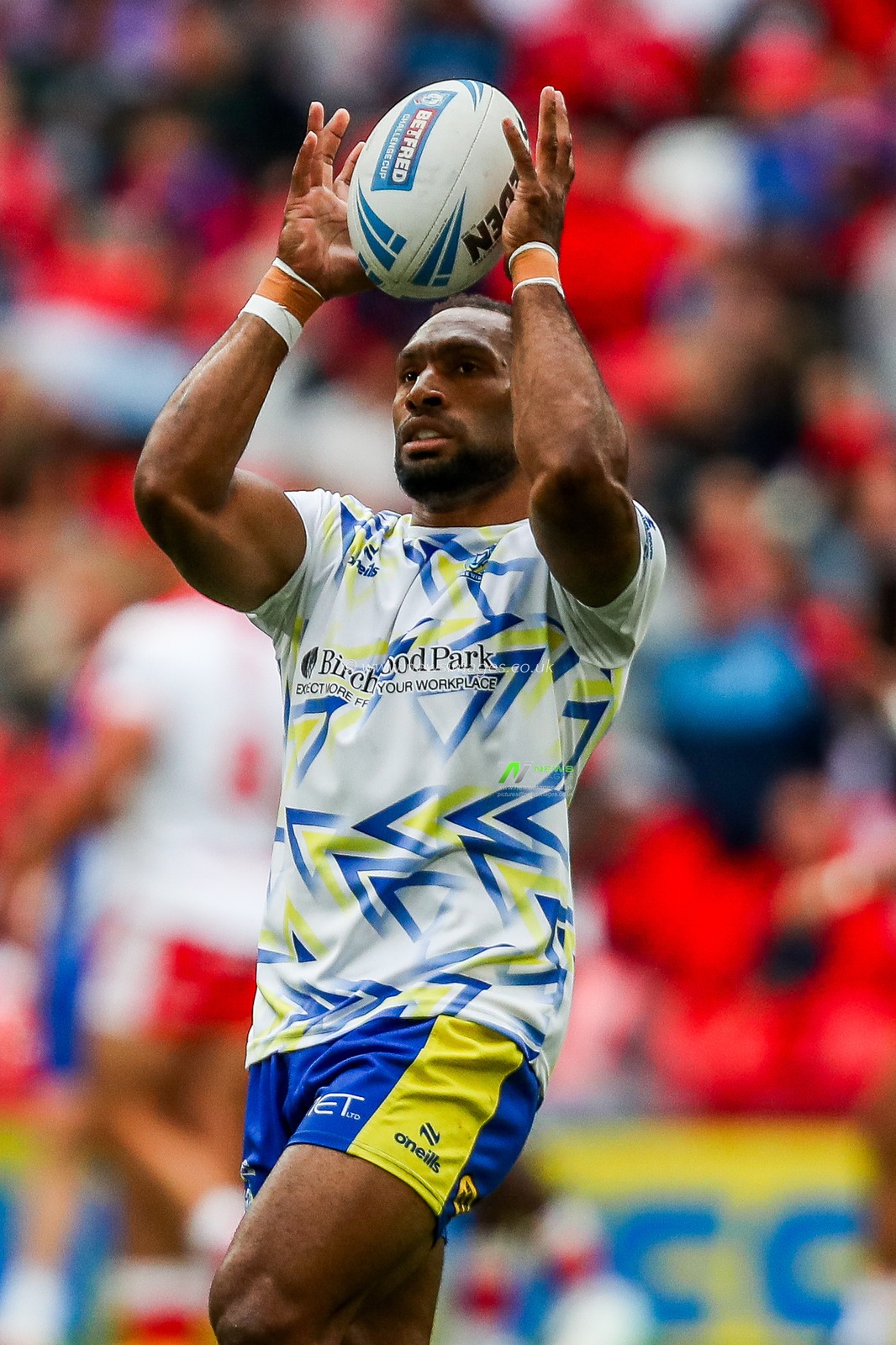 Rodrick Tai of Warrington Wolves warms up prior to the Betfred Challenge Cup Final Warrington Wolves vs Hull KR at Wembley Stadium, London, United Kingdom, 7th June 2025

(Photo by Izzy Poles/News Images)
