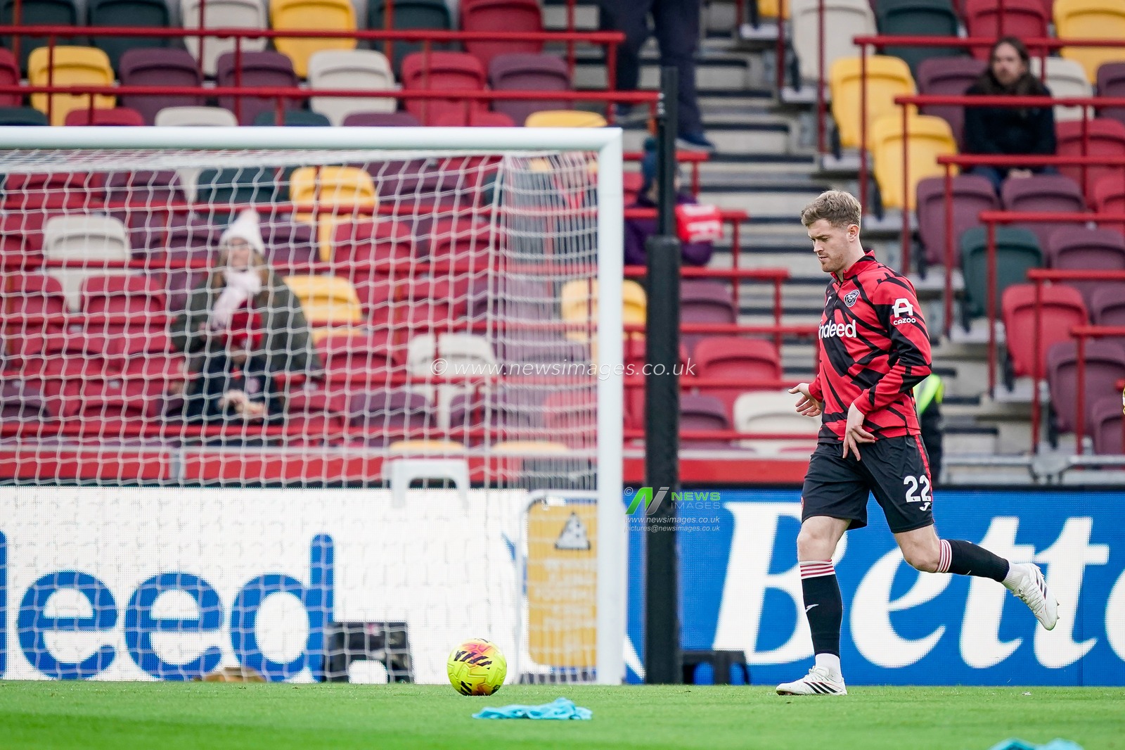 Nathan Collins of Brentford in the pregame warmup session  during the Premier League match Brentford vs Nottingham Forest at The Gtech Community Stadium, London, United Kingdom, 25th January 2026

(Photo by Maynard Manyowa/News Images)